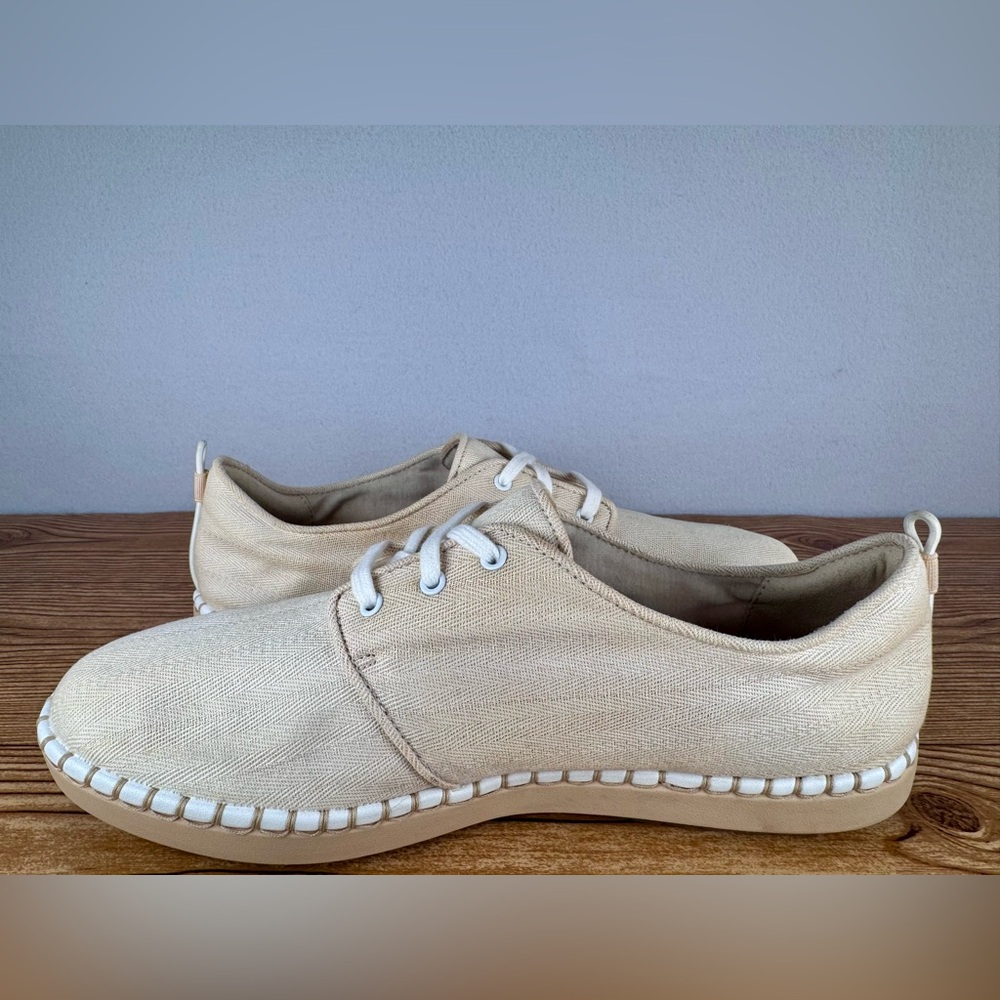 Cloudsteppers By Clarks Women’s Glow Lace Up Beige Canvas Comfort Shoes Sz 11 - Picture 3 of 12